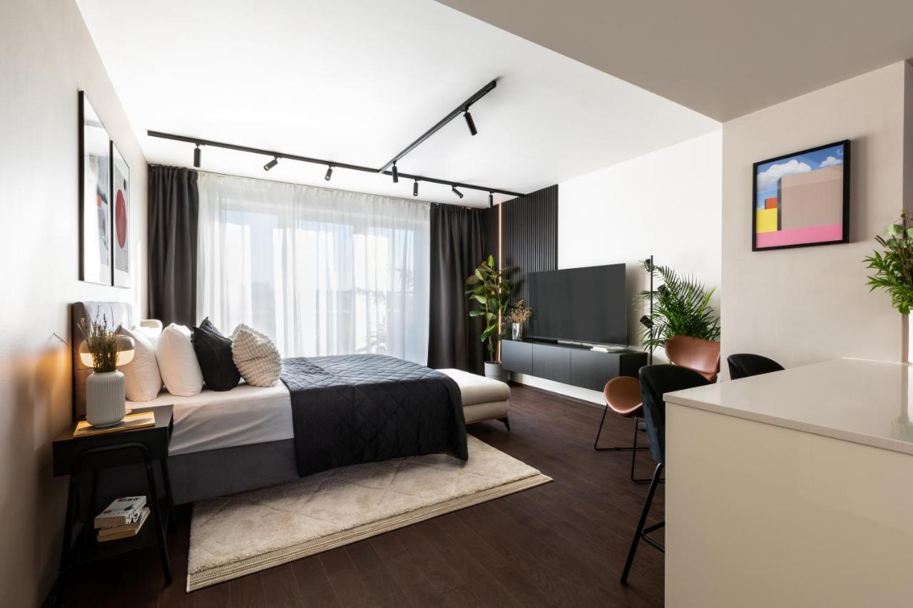 Turnkey I With Terrace Daire